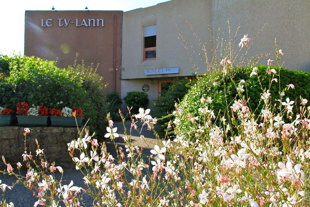 Hotel Le Ty-Lann Saint-Avé Exterior foto